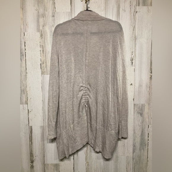 Garnet Hill Cream Soft Knit Ruched Wrap Cardigan Open Sweater Medium - Picture 5 of 9